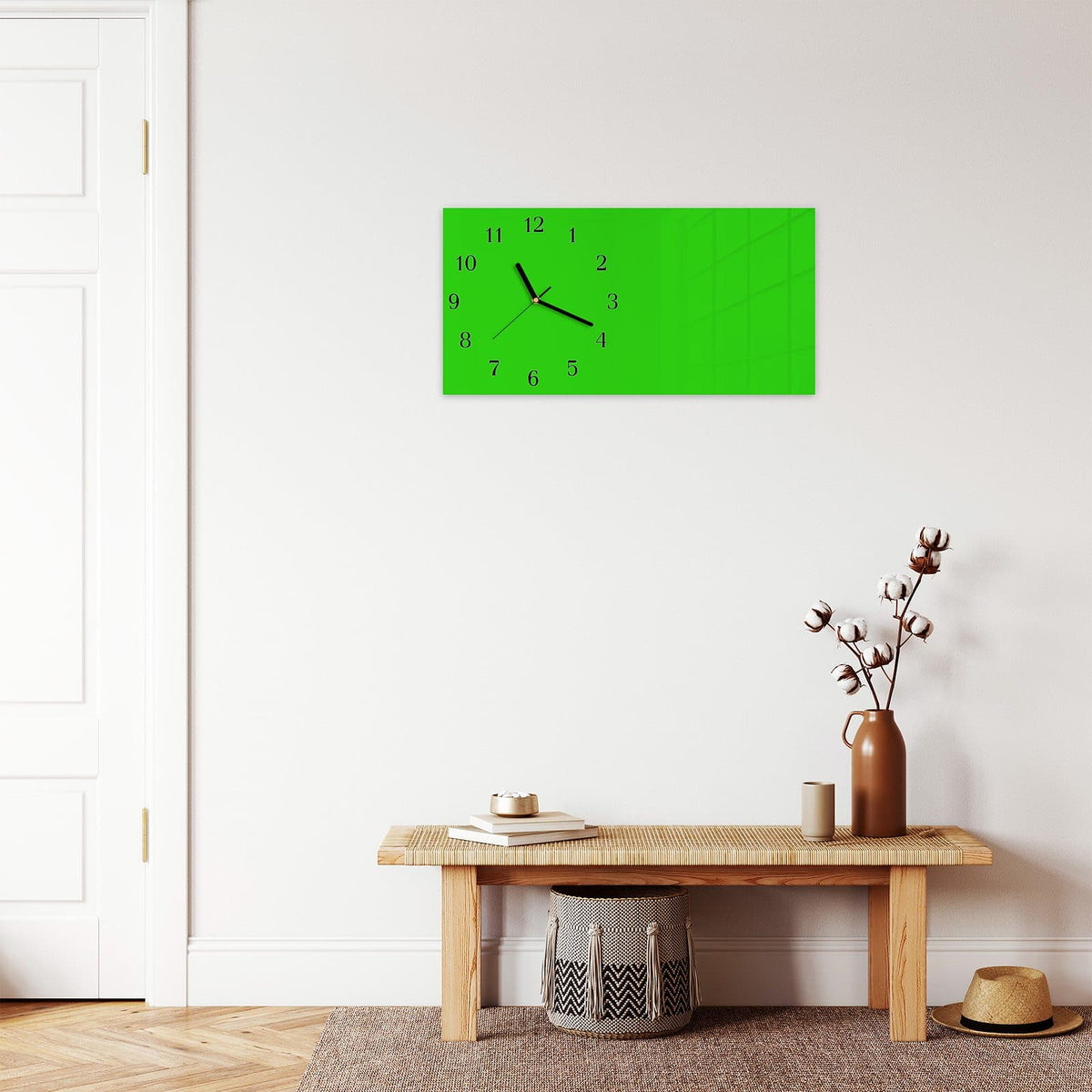 Moderne Wanduhr aus Glas mit Farbtiefe – Wanduhr Neongrüner Hintergrund aus Glas – Querformat 60 × 30 cm