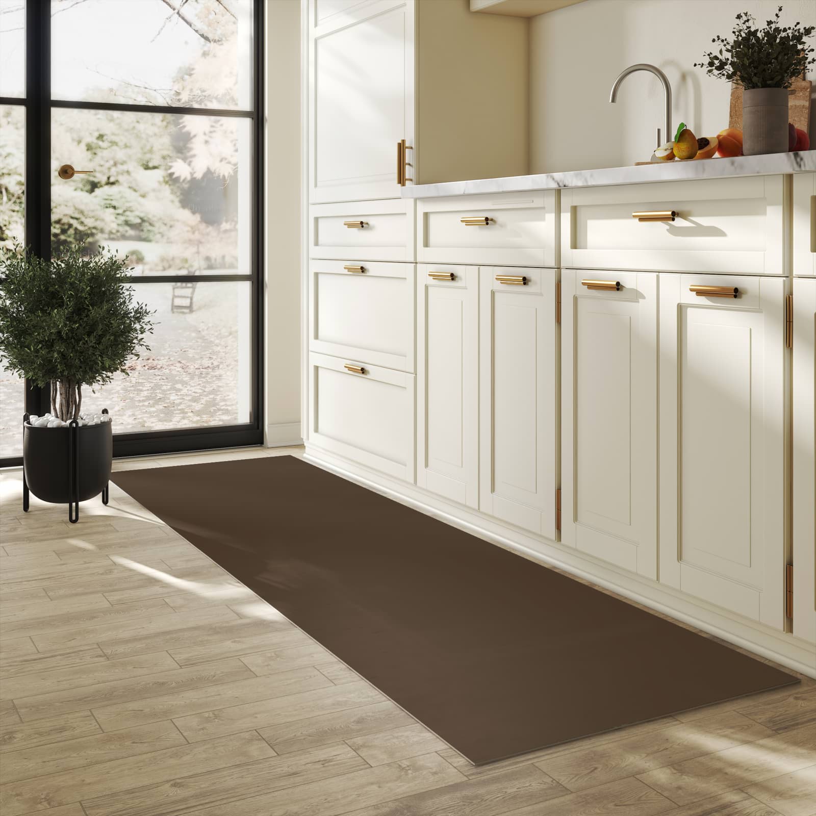 Schmutzabweisender Küchenläufer mit dunkelbrauner Hintergrund-Optik in der Küche