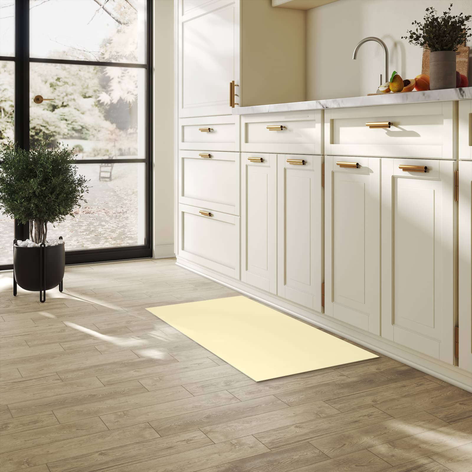 Strapazierfähiger Teppichläufer mit beigem Hintergrund-Motiv in der Küche